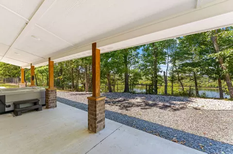 Exterior - 299 Bow Hunter Ln, Galena, MO 65656 photo 4 of 11