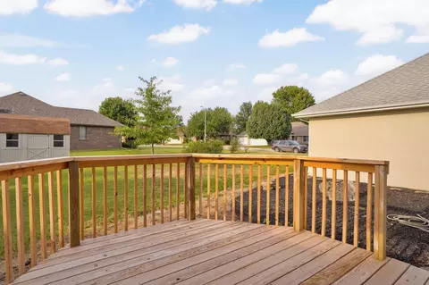 Exterior - 2371 W Allen Dr, Springfield, MO 65810 photo 6 of 11
