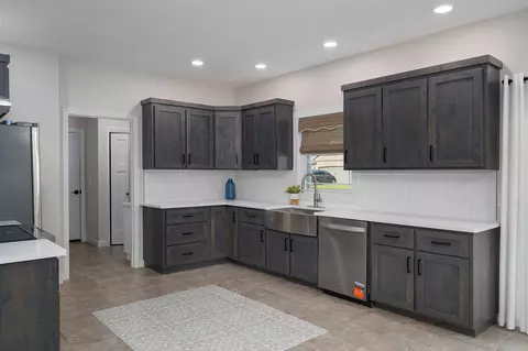 Kitchen - 2371 W Allen Dr, Springfield, MO 65810 photo 1 of 3