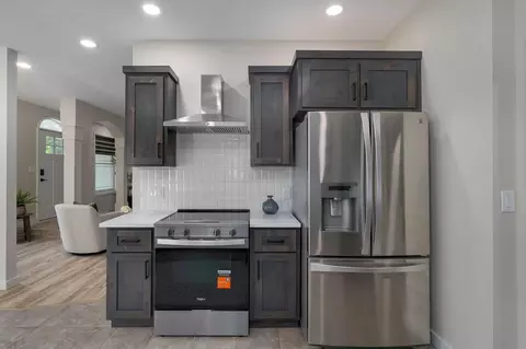 Kitchen - 2371 W Allen Dr, Springfield, MO 65810 photo 3 of 3
