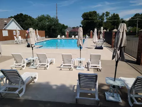 Exterior - 2371 W Allen Dr, Springfield, MO 65810 photo 11 of 11