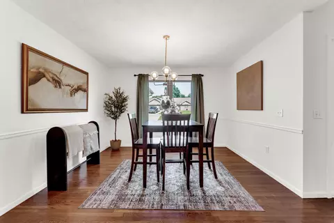 Dining - 211 S Oak Grove St, Marshfield, MO 65706 photo 1 of 2