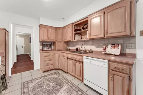 Kitchen - 211 S Oak Grove St, Marshfield, MO 65706 photo 3 of 4