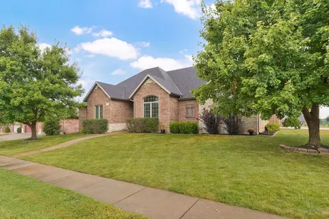 3723 W River Rock St, Springfield, MO 65807 photo 2