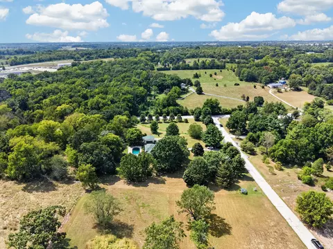 View/Area - 3144 W Heritage Dr, Ozark, MO 65721 photo 5 of 7