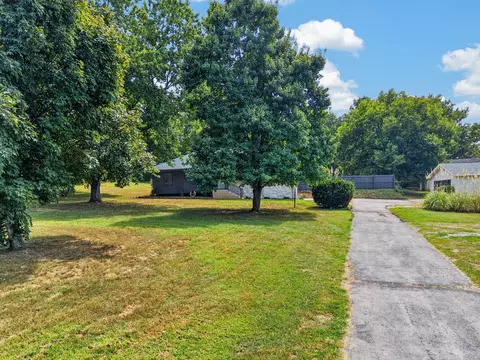 Exterior - 3144 W Heritage Dr, Ozark, MO 65721 photo 3 of 10