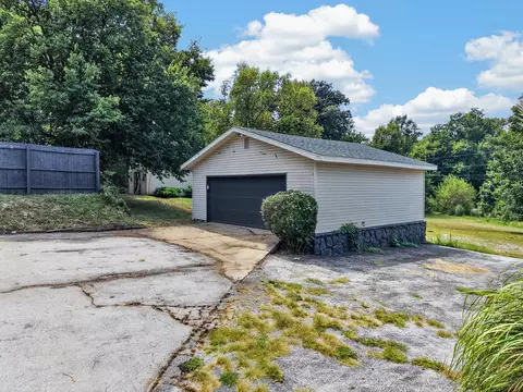 Exterior - 3144 W Heritage Dr, Ozark, MO 65721 photo 2 of 10
