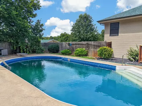 Exterior - 3144 W Heritage Dr, Ozark, MO 65721 photo 5 of 10