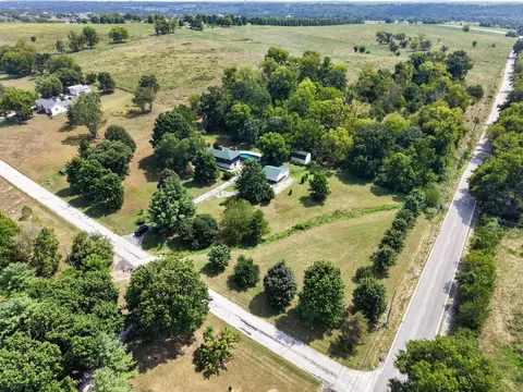 View/Area - 3144 W Heritage Dr, Ozark, MO 65721 photo 2 of 7