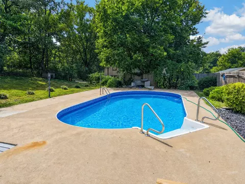 Exterior - 3144 W Heritage Dr, Ozark, MO 65721 photo 7 of 10