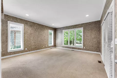 Living - 3901 E Villa Way, Springfield, MO 65809 photo 8 of 8