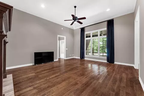 Living - 3901 E Villa Way, Springfield, MO 65809 photo 3 of 8