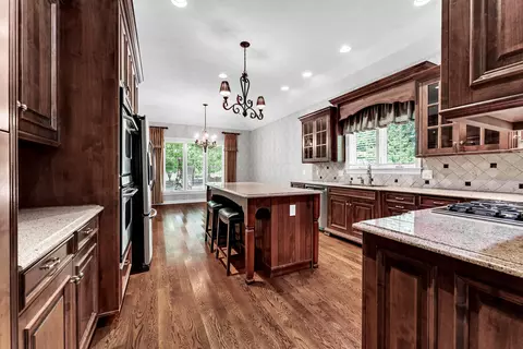 Kitchen - 3901 E Villa Way, Springfield, MO 65809 photo 1 of 6