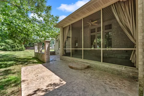 Exterior - 3901 E Villa Way, Springfield, MO 65809 photo 9 of 14