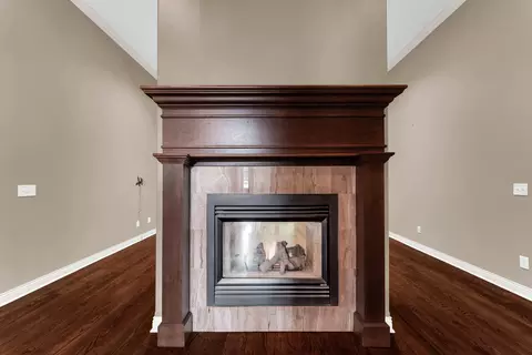 Living - 3901 E Villa Way, Springfield, MO 65809 photo 5 of 7