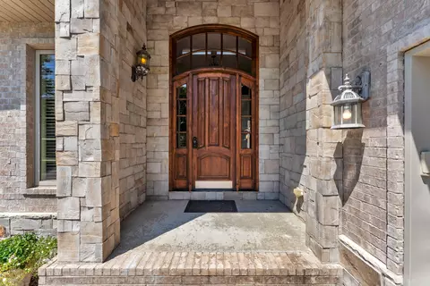 Entry Way - 3901 E Villa Way, Springfield, MO 65809 photo 1 of 6
