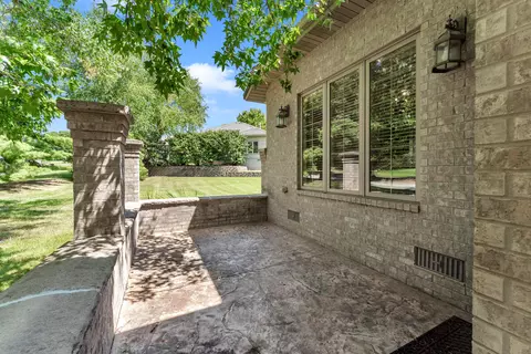 Exterior - 3901 E Villa Way, Springfield, MO 65809 photo 8 of 14