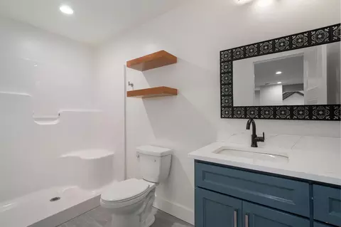 Bath - 3373 Westwind Dr, Ozark, MO 65721 photo 9 of 9