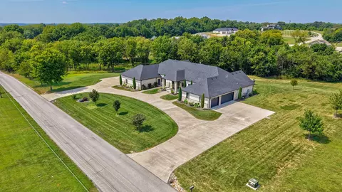 View/Area - 3373 Westwind Dr, Ozark, MO 65721 photo 1 of 7