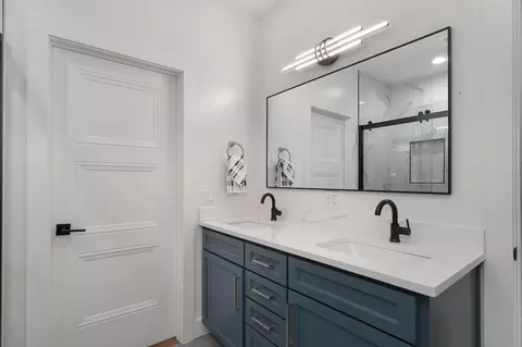 Bath - 3373 Westwind Dr, Ozark, MO 65721 photo 6 of 9
