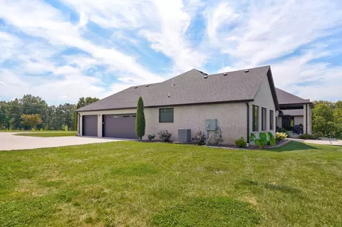 Exterior - 3373 Westwind Dr, Ozark, MO 65721 photo 7 of 22