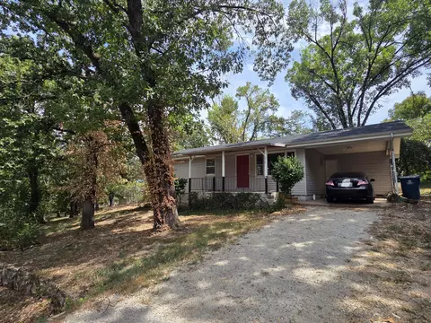 316 Morningside Ln, Hollister, MO 65672