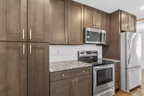 Kitchen - 832 Shaffer St, Marshfield, MO 65706 photo 4 of 5