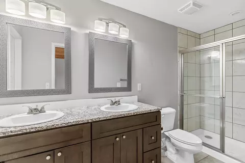 Bath - 832 Shaffer St, Marshfield, MO 65706 photo 1 of 3