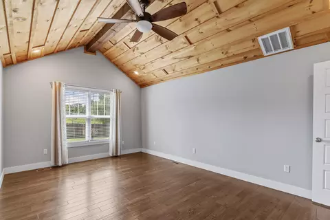 Bedroom - 832 Shaffer St, Marshfield, MO 65706 photo 1 of 5