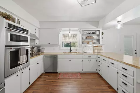 Kitchen - 226 N Hampton Ave, Republic, MO 65738 photo 2 of 3