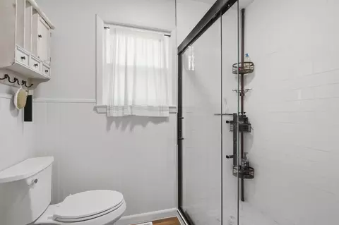 Bath - 226 N Hampton Ave, Republic, MO 65738 photo 7 of 7