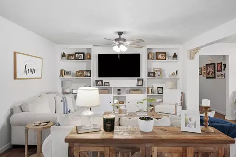 Living - 226 N Hampton Ave, Republic, MO 65738 photo 3 of 3