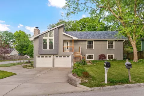 Exterior - 4740 S Glenn Ave, Springfield, MO 65810 photo 2 of 6