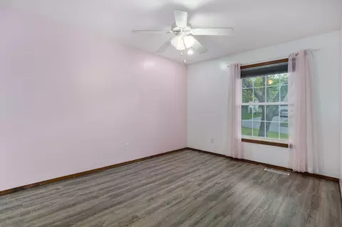 Bedroom - 4740 S Glenn Ave, Springfield, MO 65810 photo 1 of 1