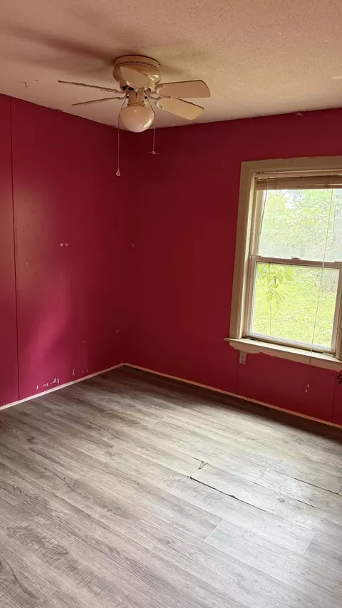 Bedroom - 381 Mill Hollow Rd, Forsyth, MO 65653 photo 1 of 3