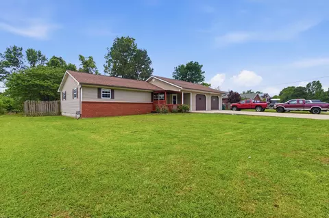 Exterior - 109 Circle Dr, Monett, MO 65708 photo 5 of 10