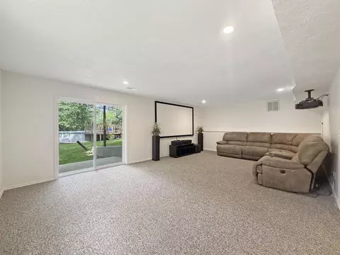Living - 113 Hidden Valley Dr, Strafford, MO 65757 photo 3 of 3
