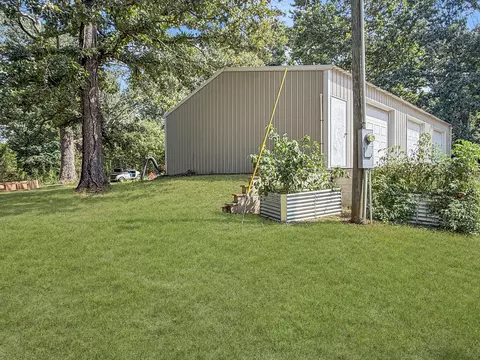 Exterior - 113 Hidden Valley Dr, Strafford, MO 65757 photo 5 of 6