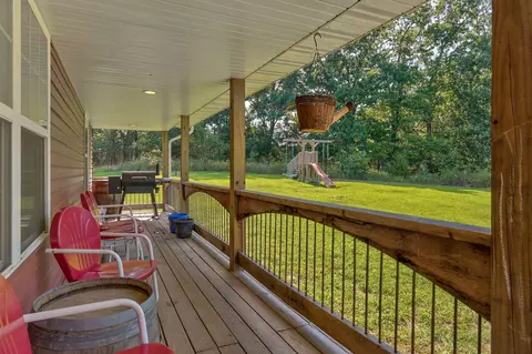 Exterior - 1257 Elkhead Rd, Sparta, MO 65753 photo 6 of 13