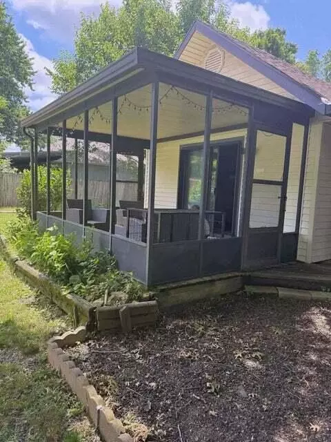 Exterior - 1101 April Dr, Ozark, MO 65721 photo 4 of 6