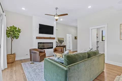 Living - 1102 S Strait Ave, Ozark, MO 65721 photo 3 of 5