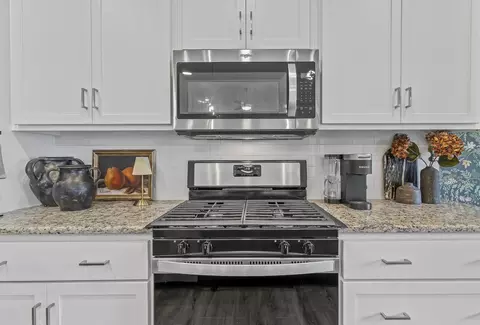 Kitchen - 1102 S Strait Ave, Ozark, MO 65721 photo 4 of 4