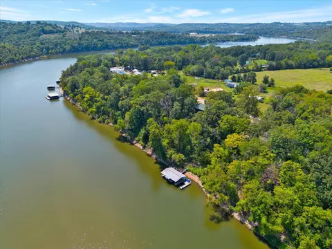 View/Area - 1953 Eaglecrest Rd, Cape Fair, MO 65624 photo 6 of 7