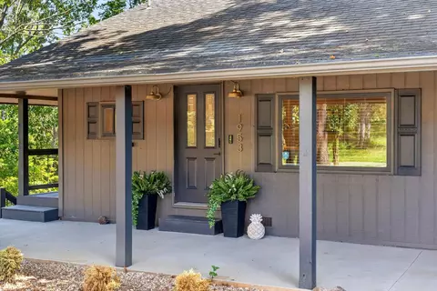 Exterior - 1953 Eaglecrest Rd, Cape Fair, MO 65624 photo 2 of 9