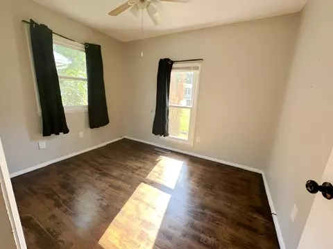Bedroom - 1256 S Meadowview Ave, Springfield, MO 65804 photo 3 of 6