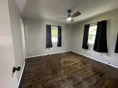 Bedroom - 1256 S Meadowview Ave, Springfield, MO 65804 photo 6 of 6