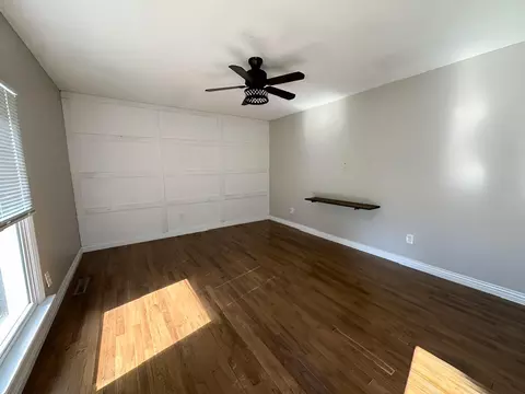 Living - 1256 S Meadowview Ave, Springfield, MO 65804 photo 2 of 5