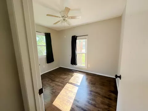 Bedroom - 1256 S Meadowview Ave, Springfield, MO 65804 photo 2 of 6