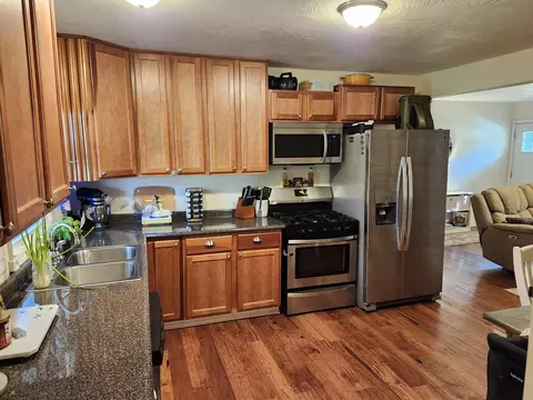 Kitchen - 1507 N N Riverside Rd, Ozark, MO 65721 photo 1 of 8