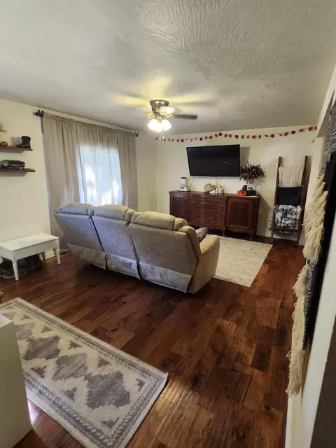 Living - 1507 N N Riverside Rd, Ozark, MO 65721 photo 1 of 4